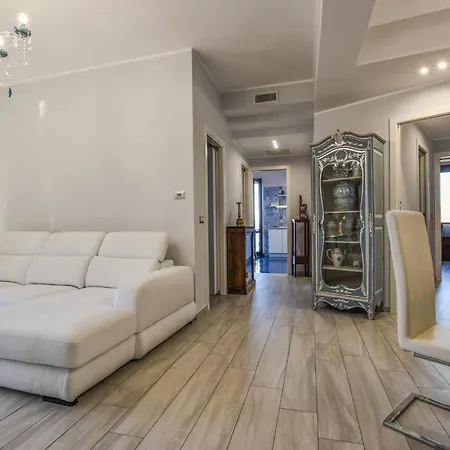 Beautiful Apartment In Gioiosa Marea With Wifi Apartment