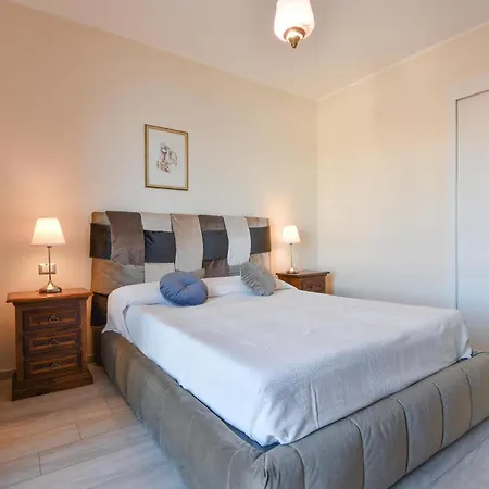 Beautiful Apartment In Gioiosa Marea With Wifi Gioiosa Marea